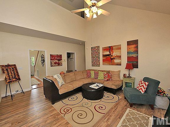 4th image of 709 Latta Cir