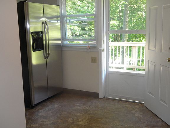 2nd image of 1622 Newfield Ave