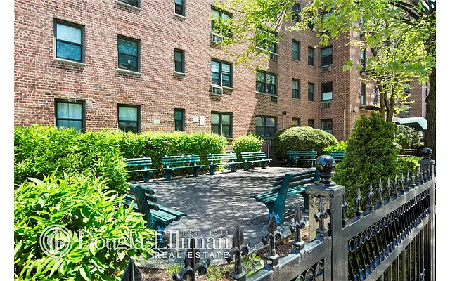 Sold by Douglas Elliman | media 27