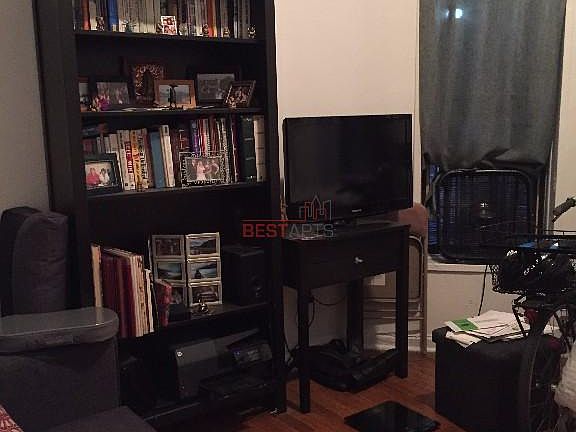 4th image of 200 W 113th St #Aa5