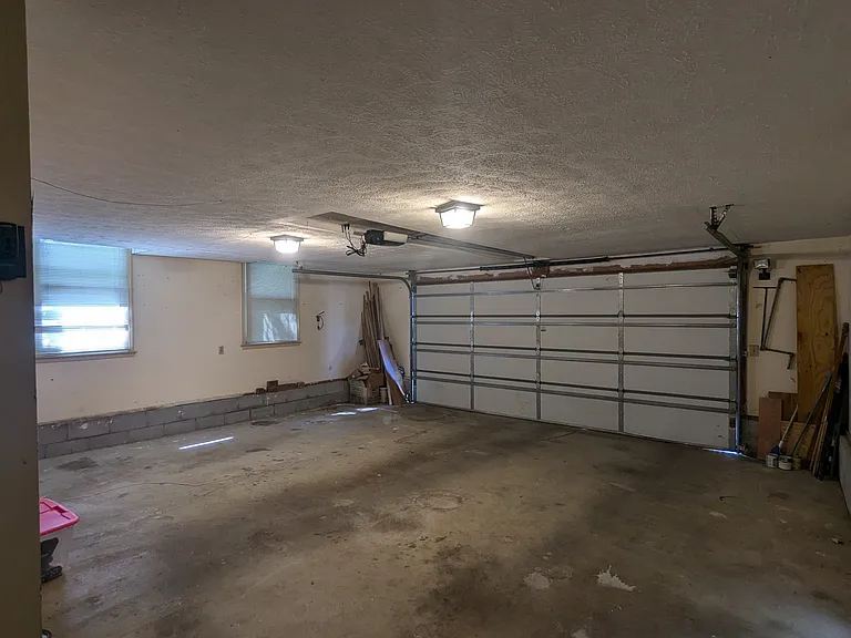 316 Southwinds Dr — Photo 15
