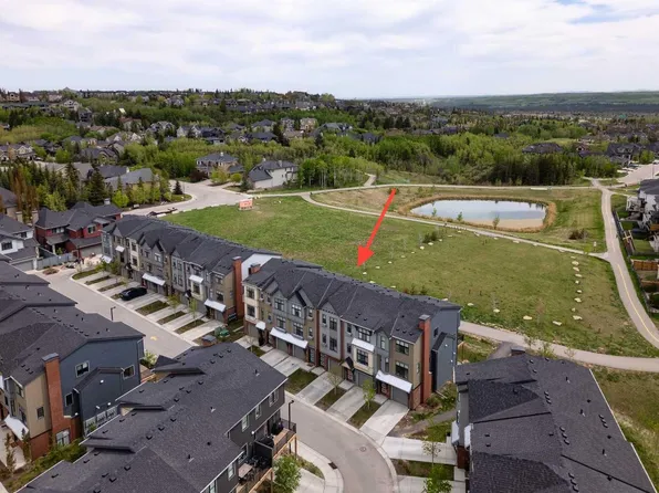 74 Spring Willow Close SW, Calgary, AB T3H 6E8