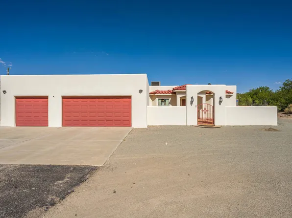 22 Faulkner Canyon Rd, Radium Springs, NM 88054