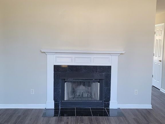 3rd image of 3636 Woodcock Dr