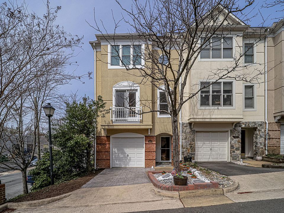 1st image of 3823 Woodlawn Ct