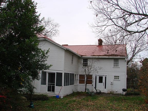 screened porch/summer rm