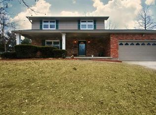 953 Ridge Dr, Warrensburg, MO 64093