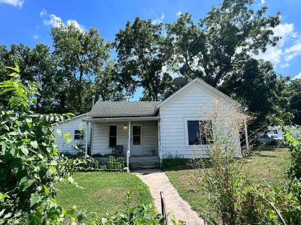 700 S Francis Street, Carthage, MO 64836