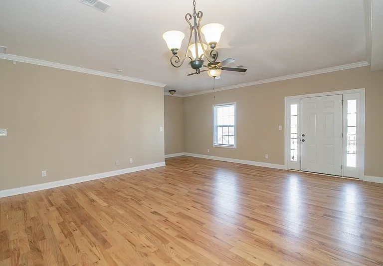 123 Bogard Ln — Photo 3