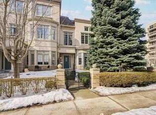 17 Barberry Pl #Townhouse 117, Toronto, ON M2K 3E2
