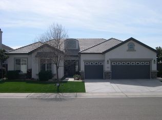 90 Rockmont Cir, Sacramento, CA 95835