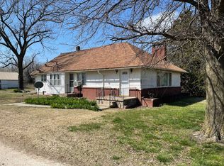3127 N Hoover Rd, Newton, KS 67114