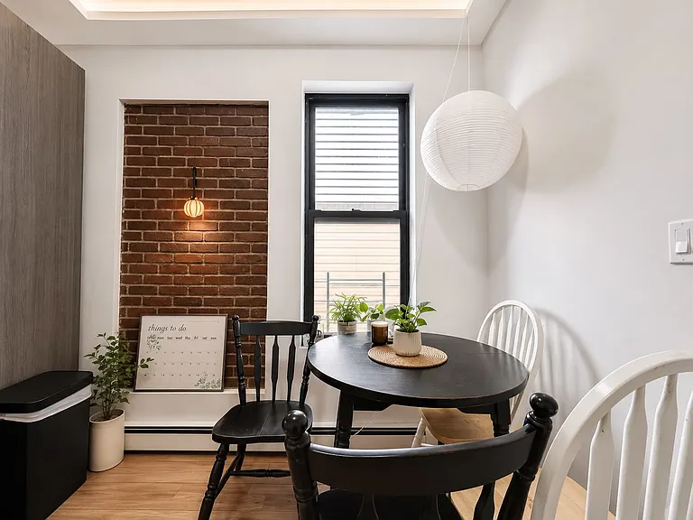 383 Sumpter St #3R — Photo 4