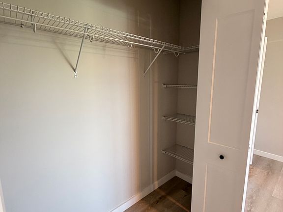 4th image of 4002 Crockers Lake Blvd