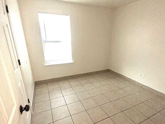 3rd image of 6262 Patria St #B