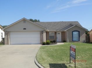 6113 NW Cherry Ave, Lawton, OK 73505