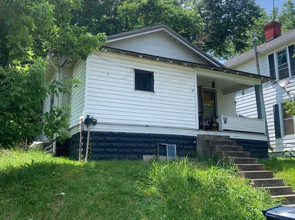 4406 Daniels St, Ashland, KY 41101