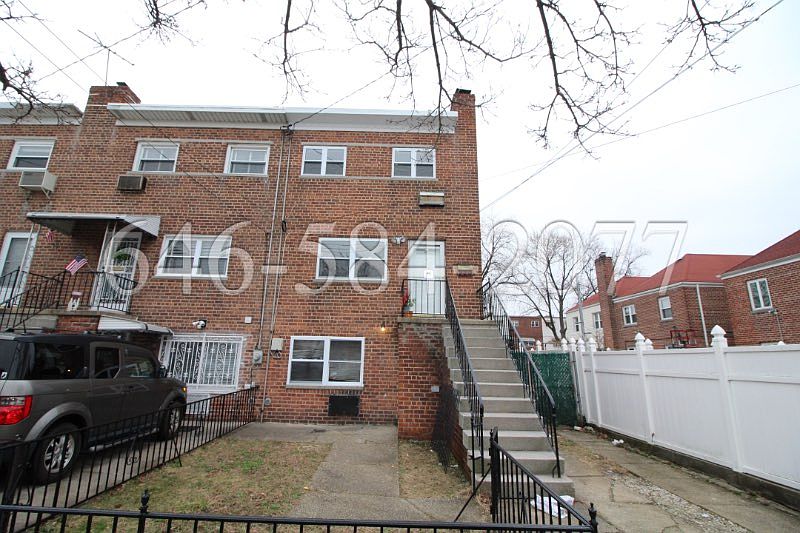 1st image of 220 Revere Ave