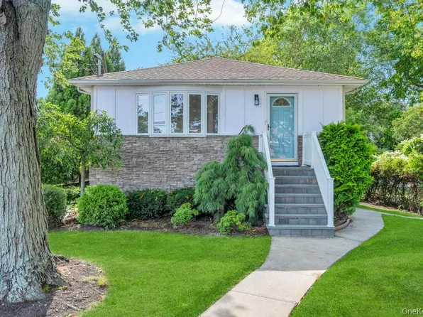 104 Ralph Avenue, Babylon, NY 11702