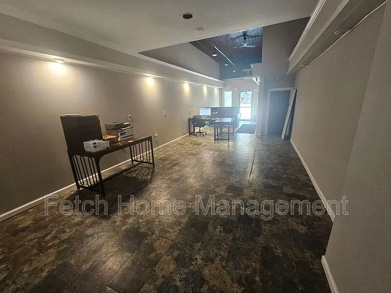 49-51 W Market St — Photo 5