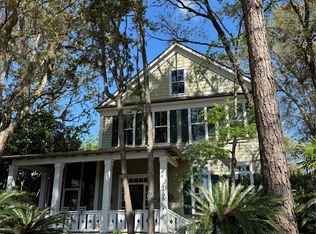 1705 Lake Park Dr, Fernandina Beach, FL 32034