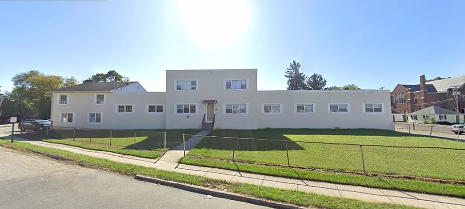 130 Kurtz Ave #5