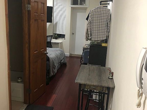 3rd image of 26 7th Ave S APT 1D