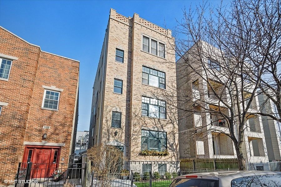 1st image of 523 N Claremont Ave APT 2
