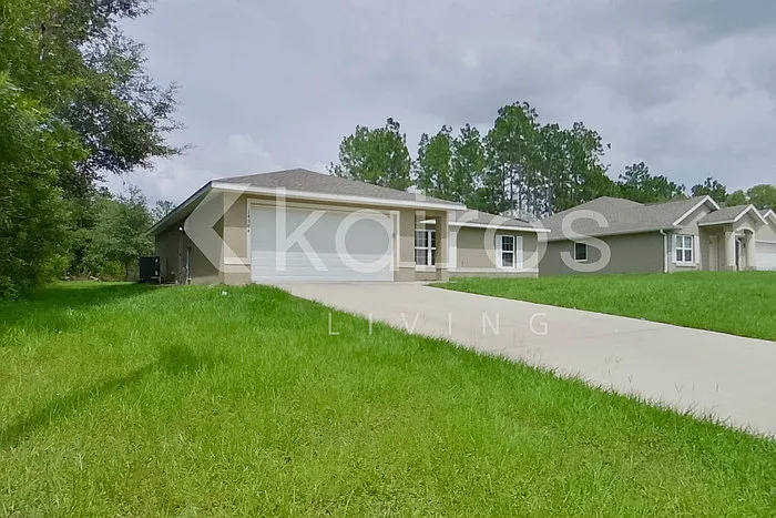 3 bed, 2.0 bath, 1311 sqft, $1,895 — Photo 2