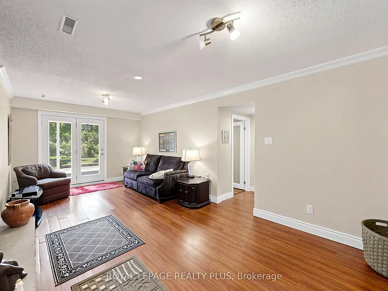 2328 Yolanda Dr — Photo 20