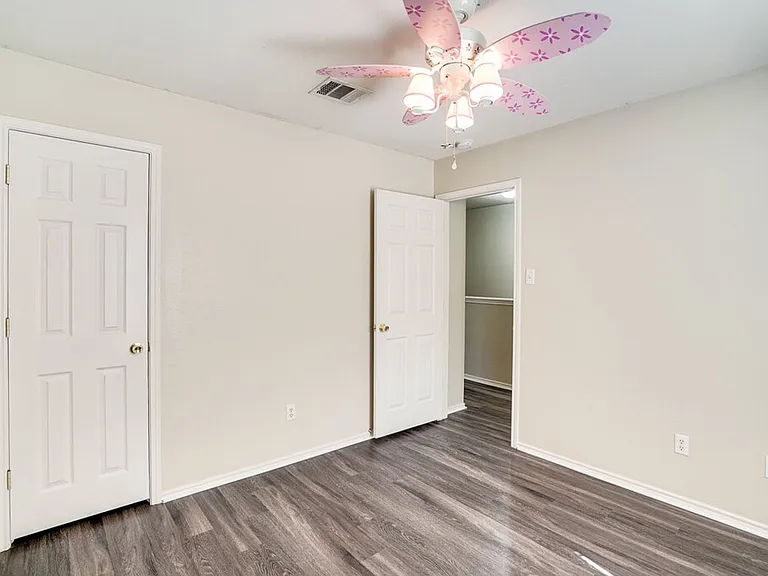 9405 Rowlands Sayle Rd — Photo 14