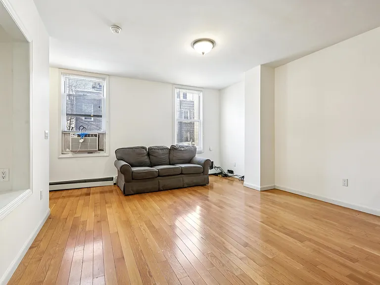 66 Chestnut Ave #1 — Photo 5