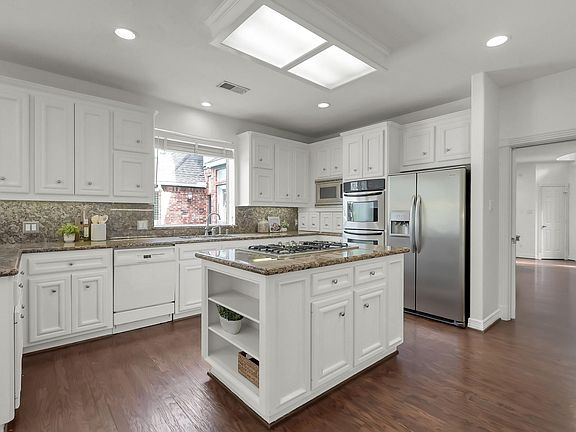 4th image of 16403 Agusta Ct