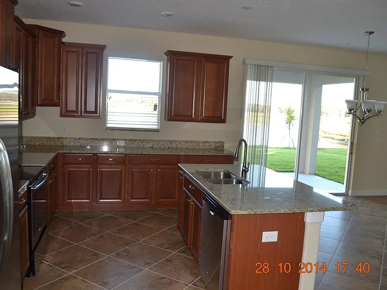 19347 Paddock View Dr — Photo 8