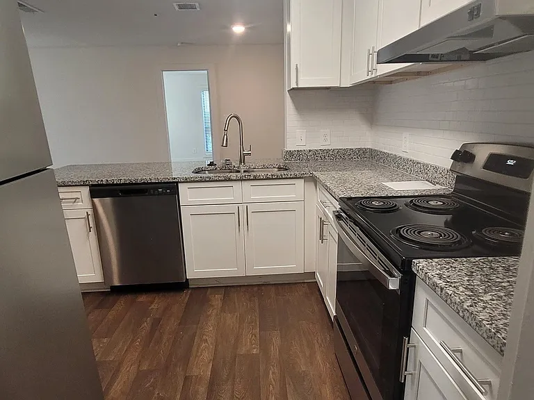 Wesley Place Apartments at Lawrenceville — Photo 285