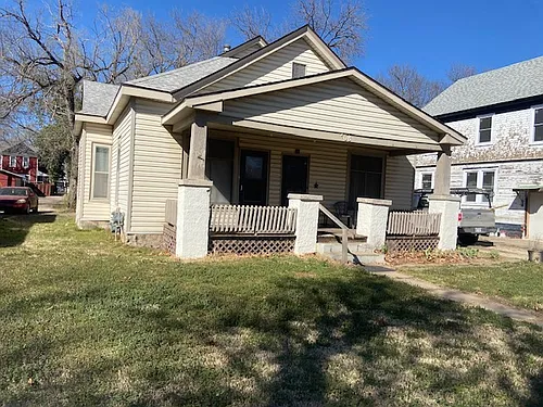 708 State St #A Photo 1 708 State St #A Photo 1