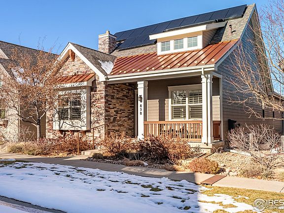 2nd image of 858 Meadowlark Ln