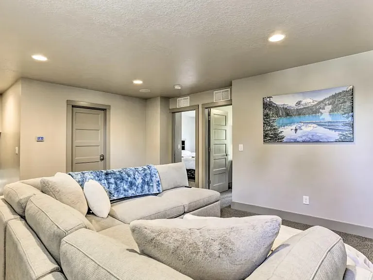 592 S Cotterell Dr — Photo 17