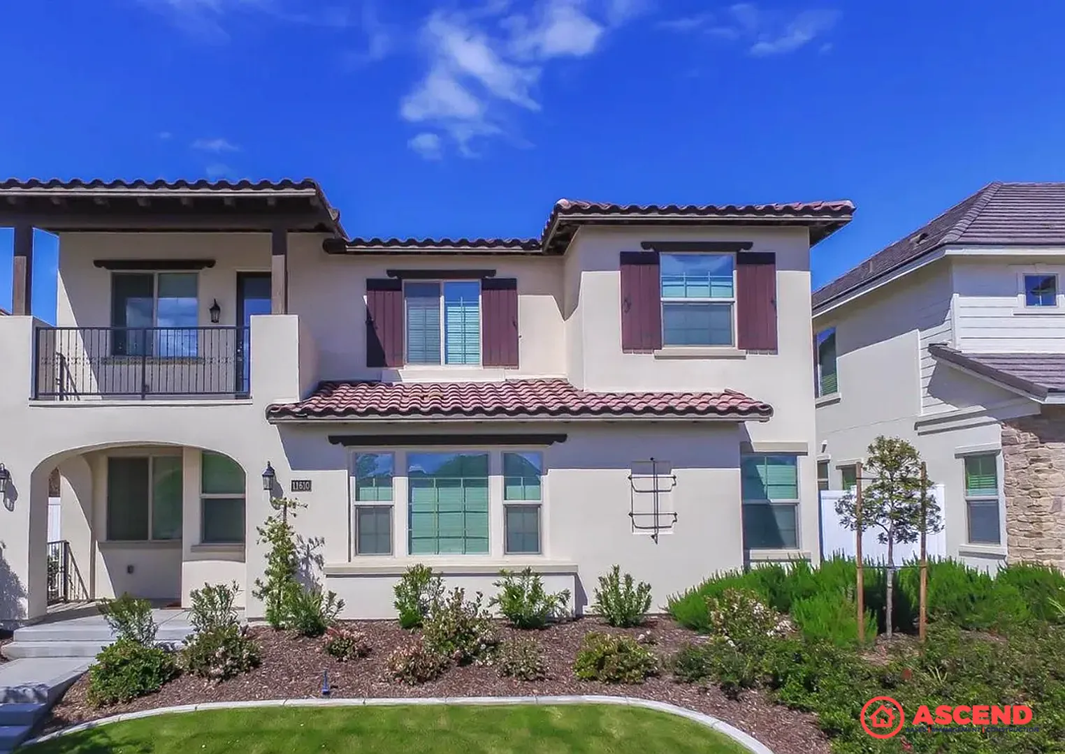 Stunning 4BR/3.5BA Home 2,300 SqFt | Gated Community w/ Pool, Gym & Clubhouse | Gardener Included! — Photo 1