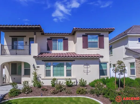 11610 Campus Park Dr, Bakersfield, CA 93311