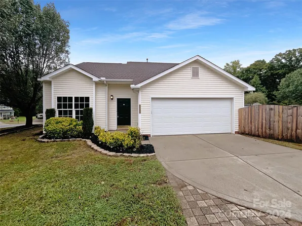 6356 Day Lilly Ln, Charlotte, NC 28216