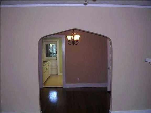 Dining room - archway from living to dining room