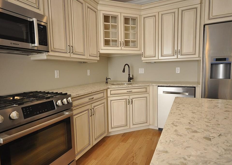 1st image of 13 White Cedar Dr #38