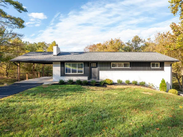221 Shuler Dr, Kingsport, TN 37664