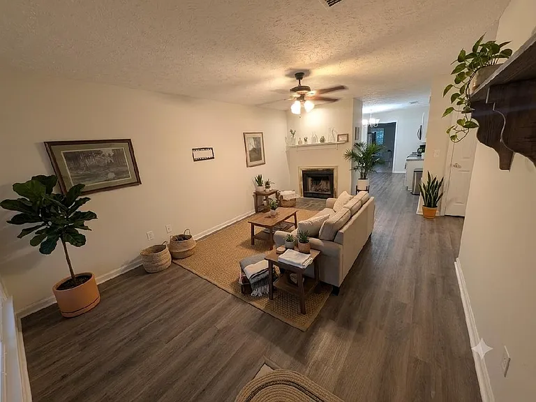 8336 Grand Oak Ct — Photo 3