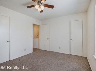 1036 N Betty Jo Dr #11005568, Fayetteville, AR 72701