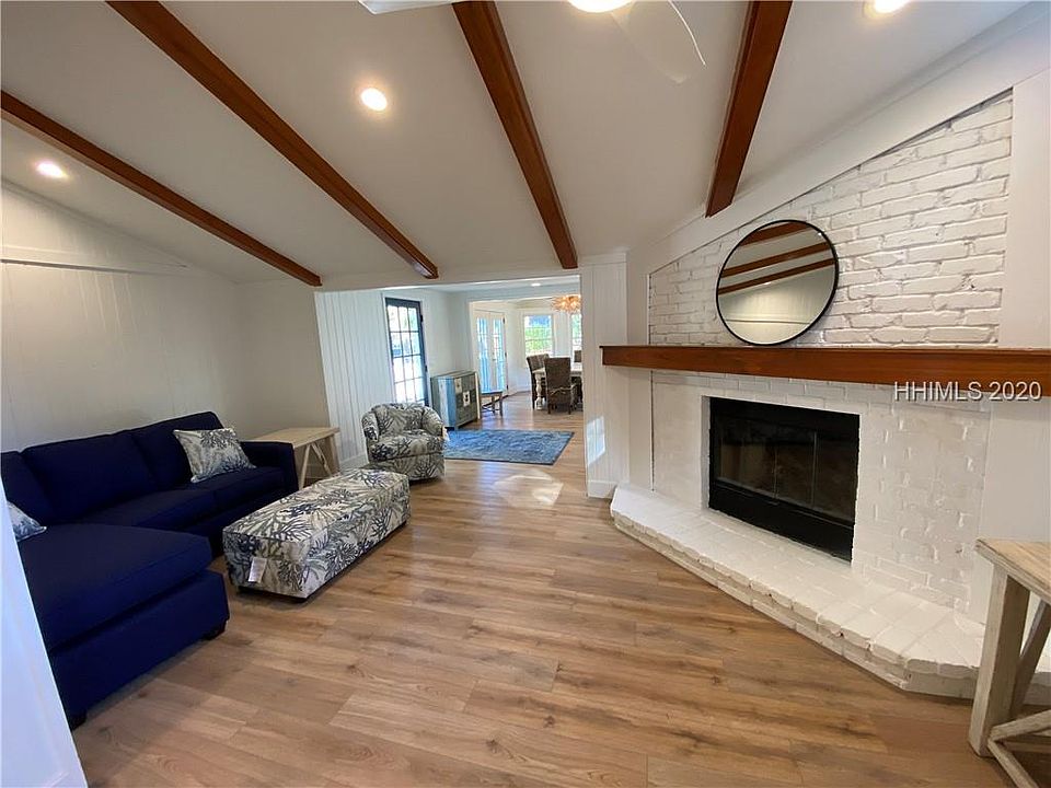1st image of 6 Heron St