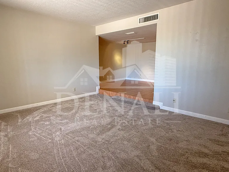 5129 E Emile Zola Ave — Photo 5