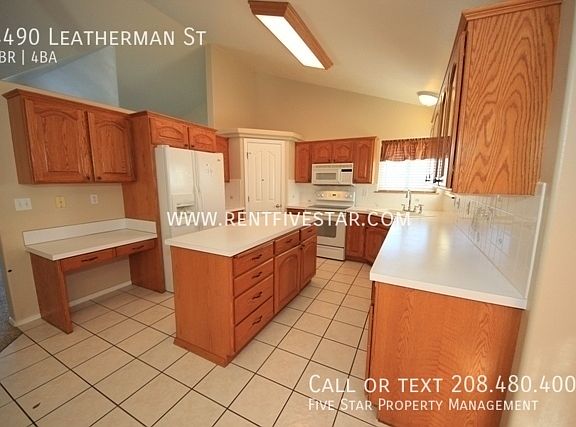 4th image of 4490 Leatherman St