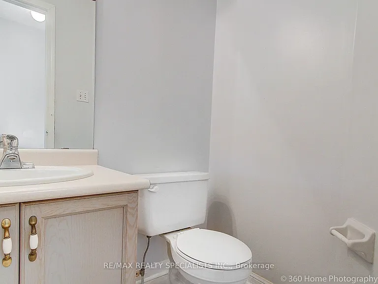 97 Piperbrook Cres — Photo 11